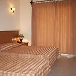 Tiana Hotel 4*