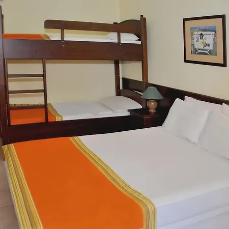 Tiana 酒店 图尔古特雷斯