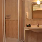 Tiana Ξενοδοχείο 4*