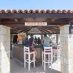 Tiana Ξενοδοχείο Turgutreis