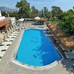 Tiana Ξενοδοχείο