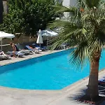 Ξενοδοχείο Tiana