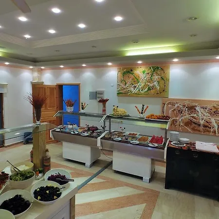 Hotell Tiana Turgutreis