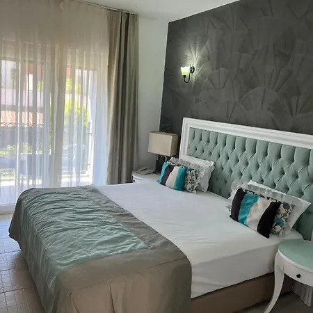 Tiana Hotel Turgutreis