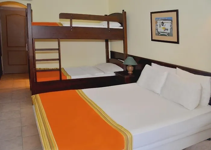 Tiana Otel Turgutreis