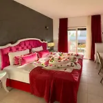Tiana Hotel