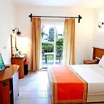 Hotel Tiana