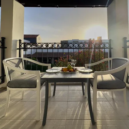 Tiana Hotel 4*
