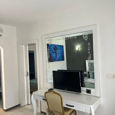 Tiana Hotel
